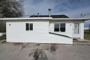98 W 1000 N, Delta, UT 84624 - Photo 2