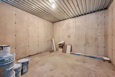 461 W Summerhill Ln W, Centerville, UT 84014 - Photo 38