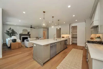 461 W Summerhill Ln W, Centerville, UT 84014 - Photo 12