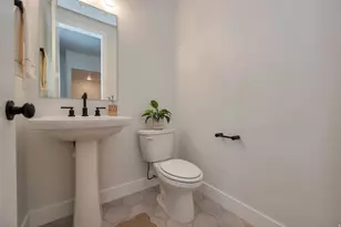 461 W Summerhill Ln W, Centerville, UT 84014 - Photo 18