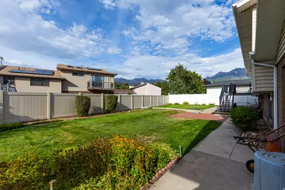 1751 E 8180 S, Sandy, UT 84093 - Photo 38