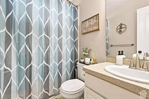 1808 Heritage Pkwy, Syracuse, UT 84075 - Photo 14