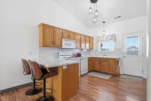 55 Mountain View Cir, Providence, UT 84332 - Photo 6