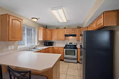 1765 W Garden Dr, Pleasant Grove, UT 84062 - Photo 12