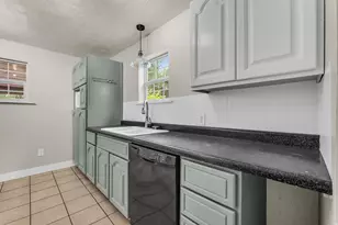 987 E 16th St S, Ogden, UT 84404 - Photo 12