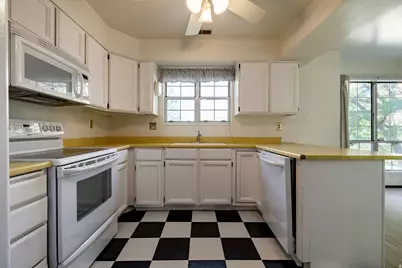 3000 E Kennedy Dr S #2, Salt Lake City, UT 84108 - Photo 4