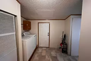 535 E 600 N, Vernal, UT 84078 - Photo 22