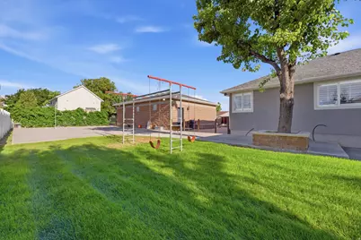 3215 W Cameron Court S, South Jordan, UT 84095 - Photo 40
