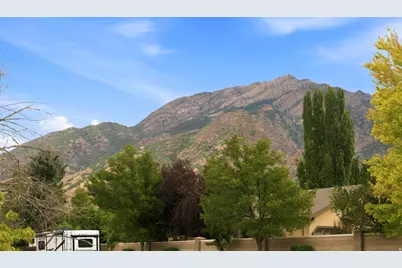 3085 E Fort Union Blvd, Cottonwood Heights, UT 84121 - Photo 10
