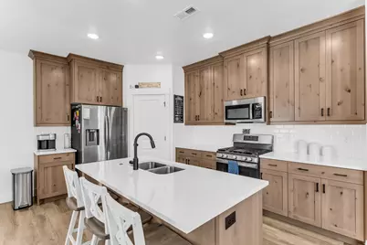 439 S 650 W, American Fork, UT 84003 - Photo 10