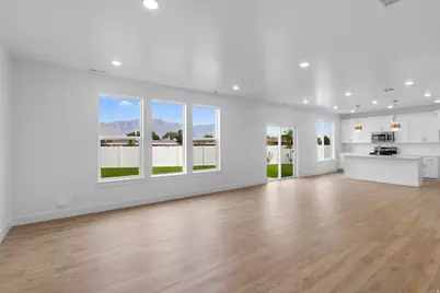 612 N 550 W, Smithfield, UT 84335 - Photo 4