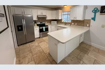 1347 S 1370 E, Provo, UT 84606 - Photo 20