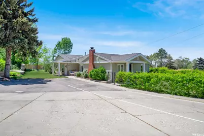 889 W 3600 S, Bountiful, UT 84010 - Photo 2