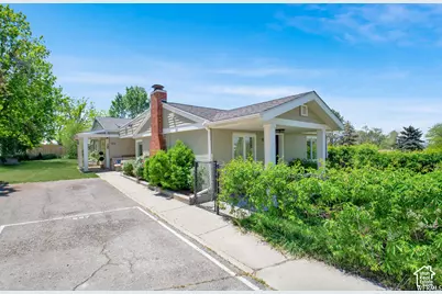 889 W 3600 S, Bountiful, UT 84010 - Photo 2