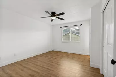 572 S 375 W, Ogden, UT 84404 - Photo 12