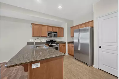 1316 S Mountain Crest Dr W, Woods Cross, UT 84087 - Photo 8