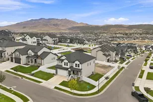 607 N Hl Vw Dr, Saratoga Springs, UT 84045 - Photo 32