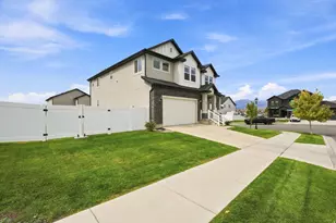 607 N Hl Vw Dr, Saratoga Springs, UT 84045 - Photo 40