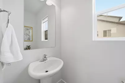 607 N Hill View Dr, Saratoga Springs, UT 84045 - Photo 14