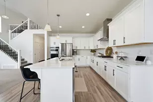607 N Hl Vw Dr, Saratoga Springs, UT 84045 - Photo 6