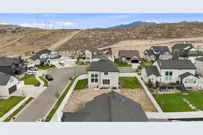 607 N Hill View Dr, Saratoga Springs, UT 84045 - Photo 34
