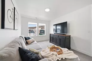 607 N Hl Vw Dr, Saratoga Springs, UT 84045 - Photo 18