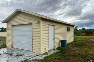 899 N 500 W, Vernal, UT 84078 - Photo 12