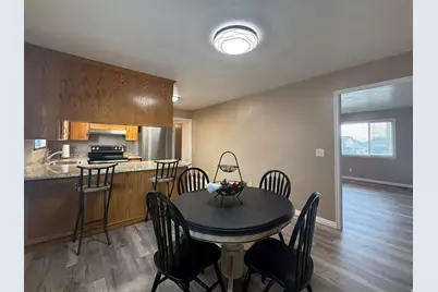 899 N 500 W, Vernal, UT 84078 - Photo 2