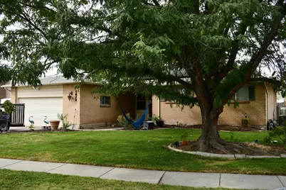 1872 W 7265 S, West Jordan, UT 84084 - Photo 4