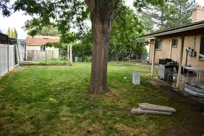 1872 W 7265 S, West Jordan, UT 84084 - Photo 28