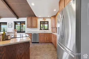 9415 E Lake Pines Dr, Heber City, UT 84032 - Photo 8