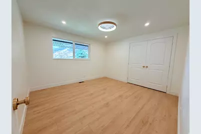 3332 E Fort Union Blvd, Cottonwood Heights, UT 84121 - Photo 14