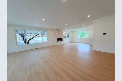 3332 E Fort Union Blvd, Cottonwood Heights, UT 84121 - Photo 4