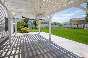 342 S Willow Patch Rd, Lehi, UT 84043 - Photo 4
