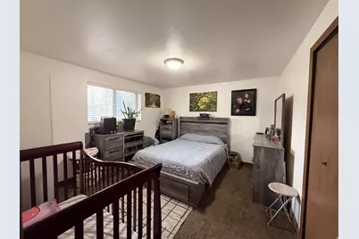 881 W 400 S, Vernal, UT 84078 - Photo 12