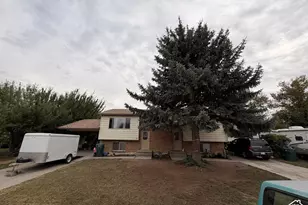 881 W 400 S, Vernal, UT 84078 - Photo 1