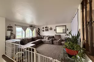 881 W 400 S, Vernal, UT 84078 - Photo 8