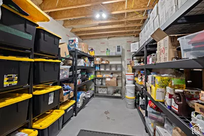 2752 W 725 N, Layton, UT 84041 - Photo 32