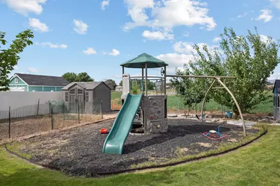 2752 W 725 N, Layton, UT 84041 - Photo 40