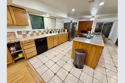 560 N Van Buren Ave, Ogden, UT 84404 - Photo 6