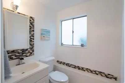 2407 E Hunts End Dr, Sandy, UT 84092 - Photo 22