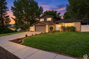 2407 E Hunts End Dr, Sandy, UT 84092 - Photo 2