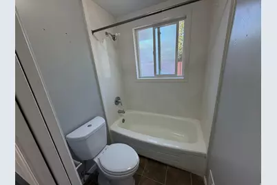 363 N 300 W, Bountiful, UT 84010 - Photo 16