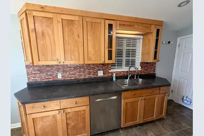 363 N 300 W, Bountiful, UT 84010 - Photo 8