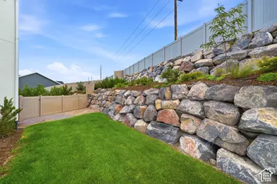 688 W Beth Cir, Saratoga Springs, UT 84045 - Photo 38