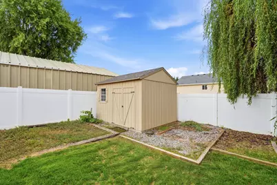 910 W Garden Cir, Nibley, UT 84321 - Photo 32