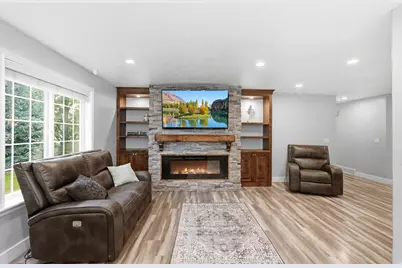 910 W Garden Cir, Nibley, UT 84321 - Photo 8