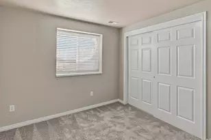 2250 N 900 W, Layton, UT 84041 - Photo 28