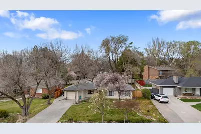 1889 E 4675 S, Holladay, UT 84117 - Photo 2
