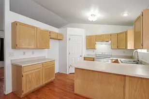 554 N 7th St E, Tooele, UT 84074 - Photo 16